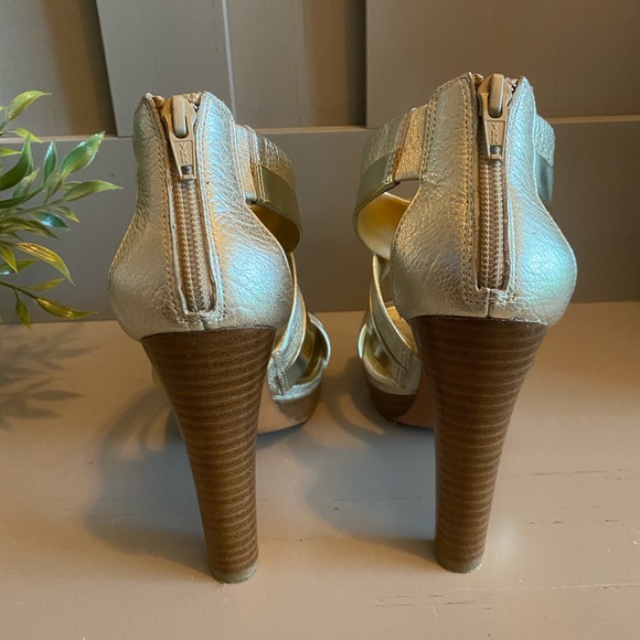 Coach Shoes | Size 6 - Picture 4 of 5